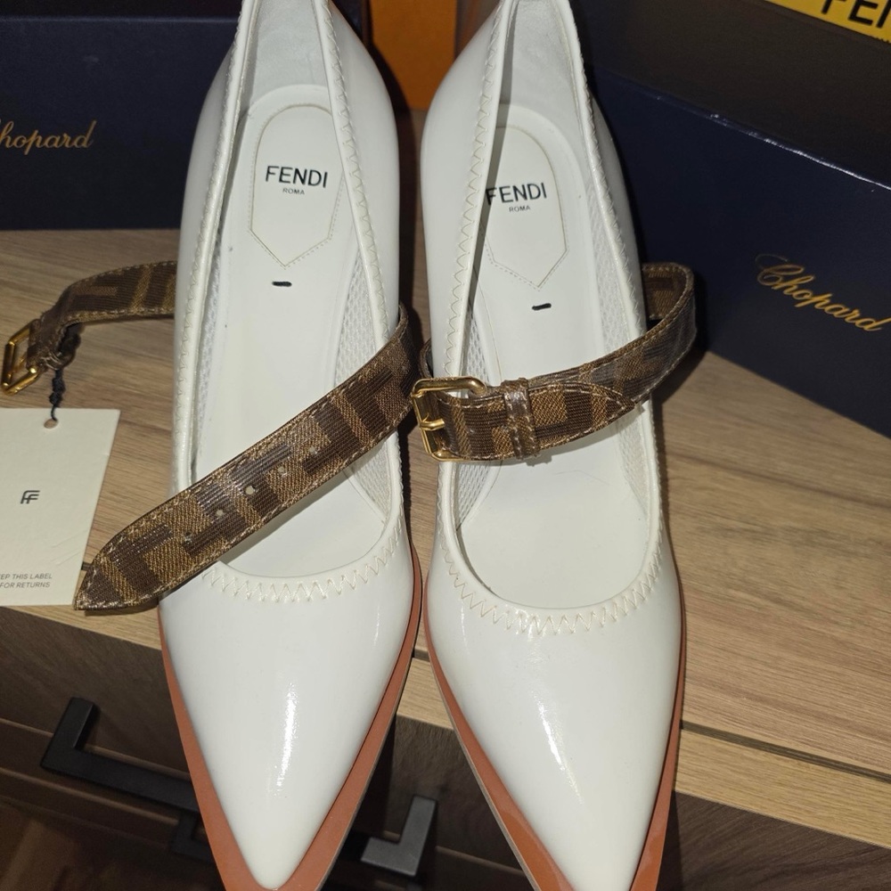 Fendi White and Brown Heeled Shoes